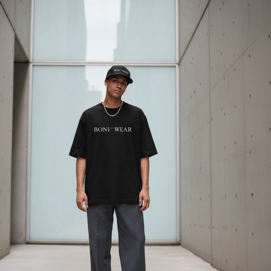 Black snapback and t-shirt