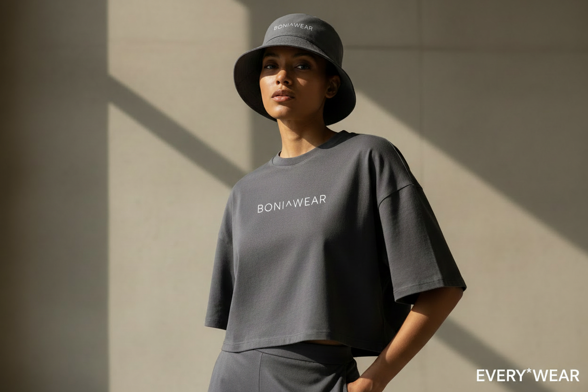 Women's Ensemble - Cropped Tee & Bucket Hat