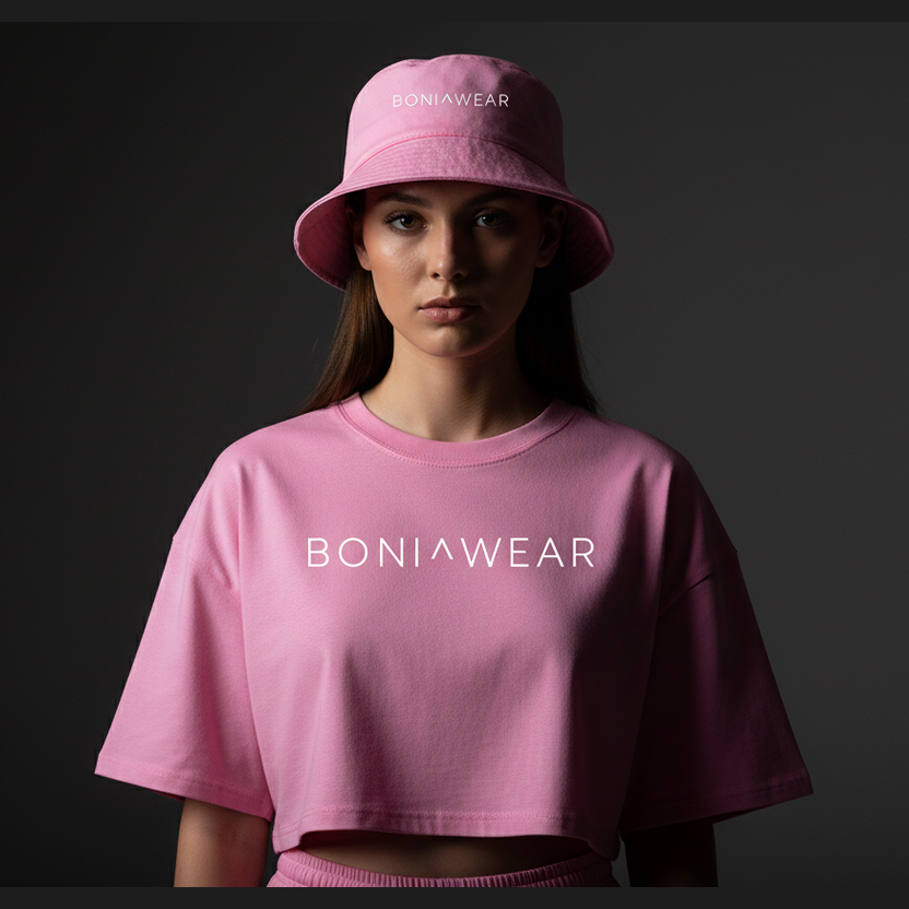 Women's Ensemble - Cropped Tee & Bucket Hat